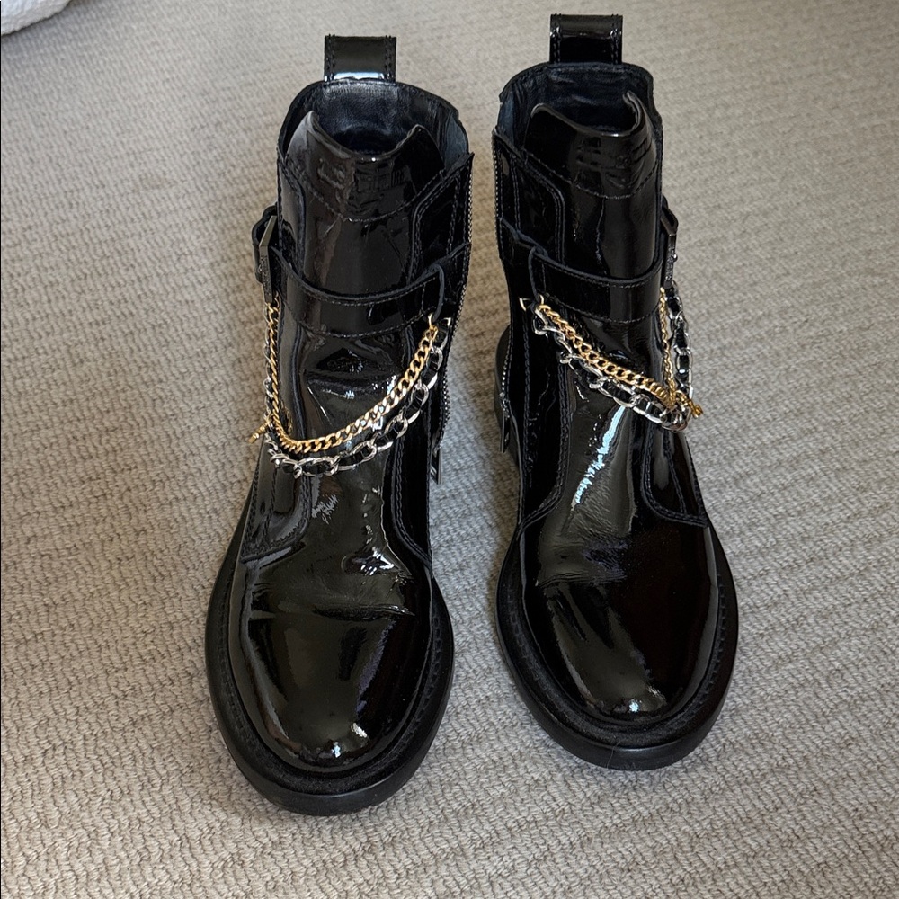 Zadig & Voltaire Glossy Black Boots with Gold Chain